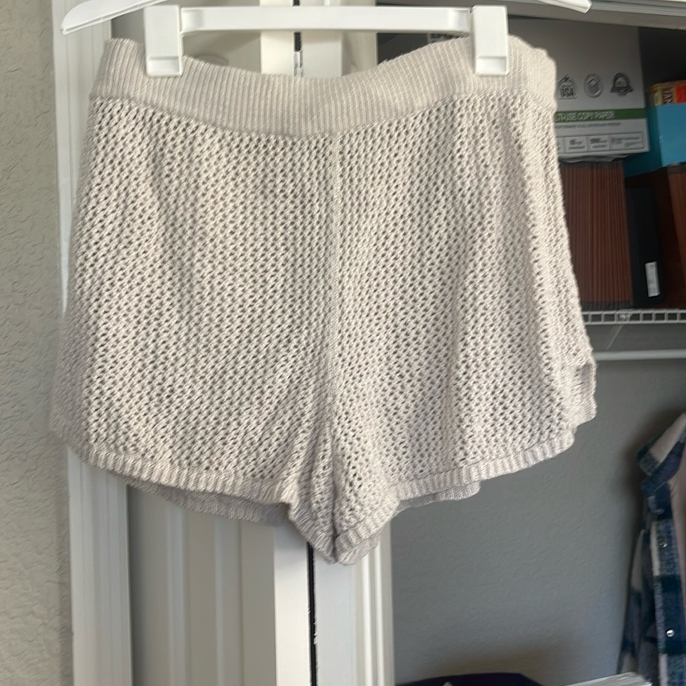 Two piece Abercrombie crotchet top and short set